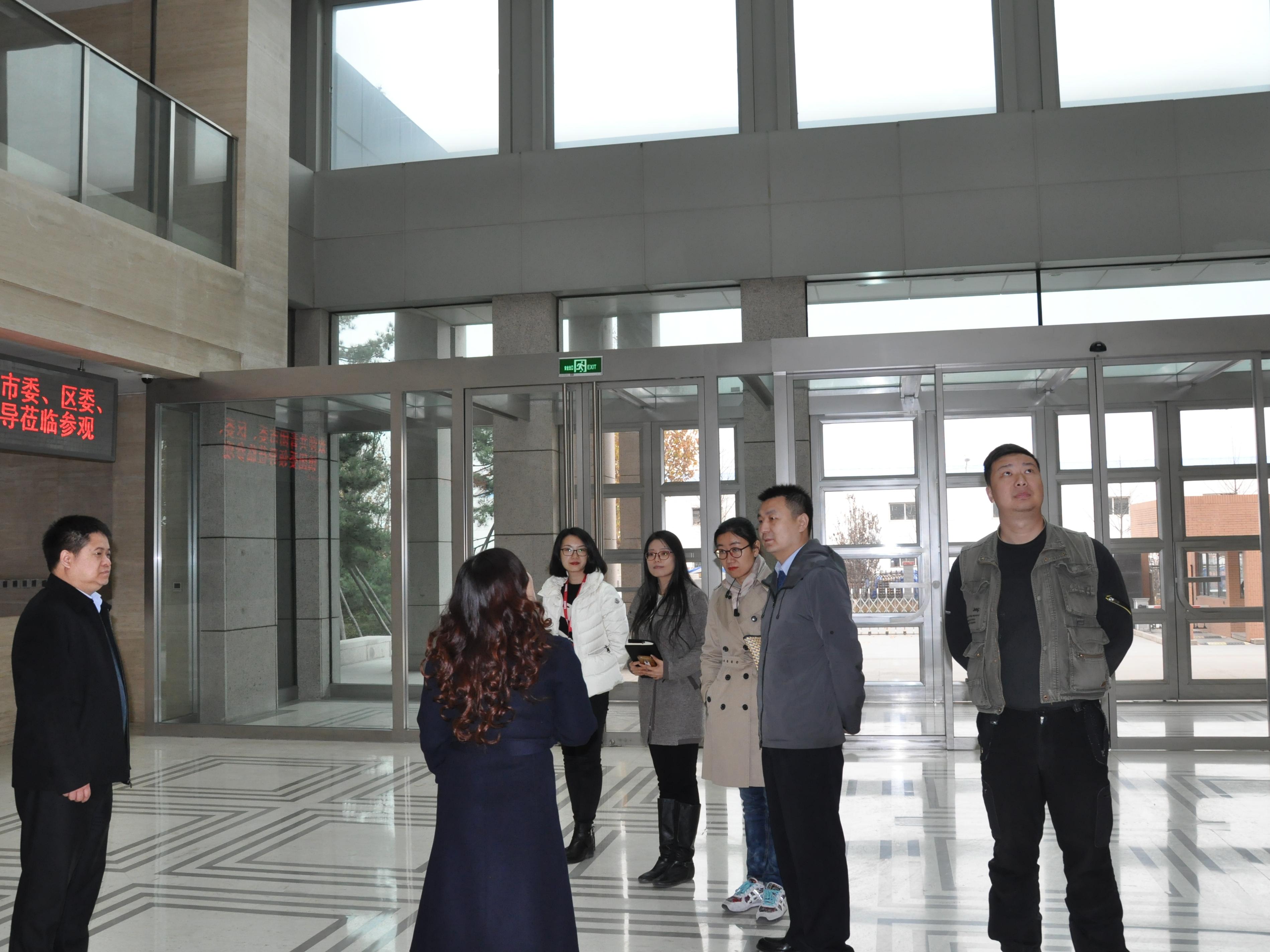 共青團(tuán)北京市委、瀛海鎮(zhèn)黨委、瀛海鎮(zhèn)團(tuán)委一行到訪美巢集團(tuán)